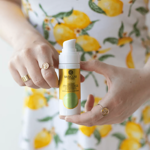 Emulsyjne serum antyoksydacyjne z 6% ascorbyl tetraisopalmitate Rewitalizacja i Odżywienie